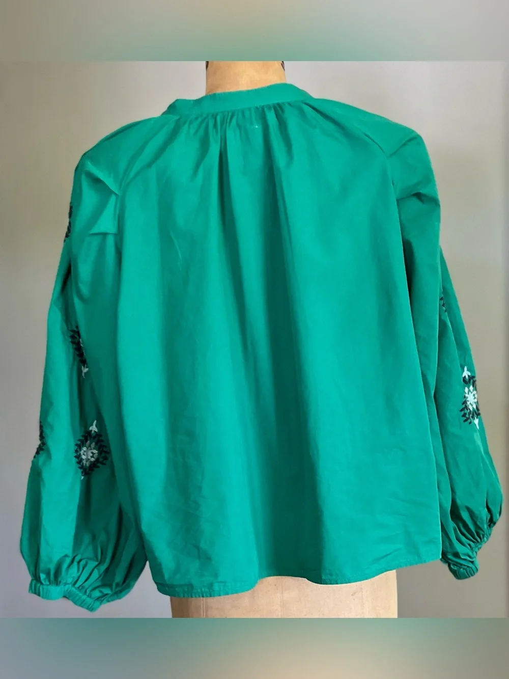 The Shirt by Rochelle Behrens Minka Embroidered Shirt S - Picture 2 of 10